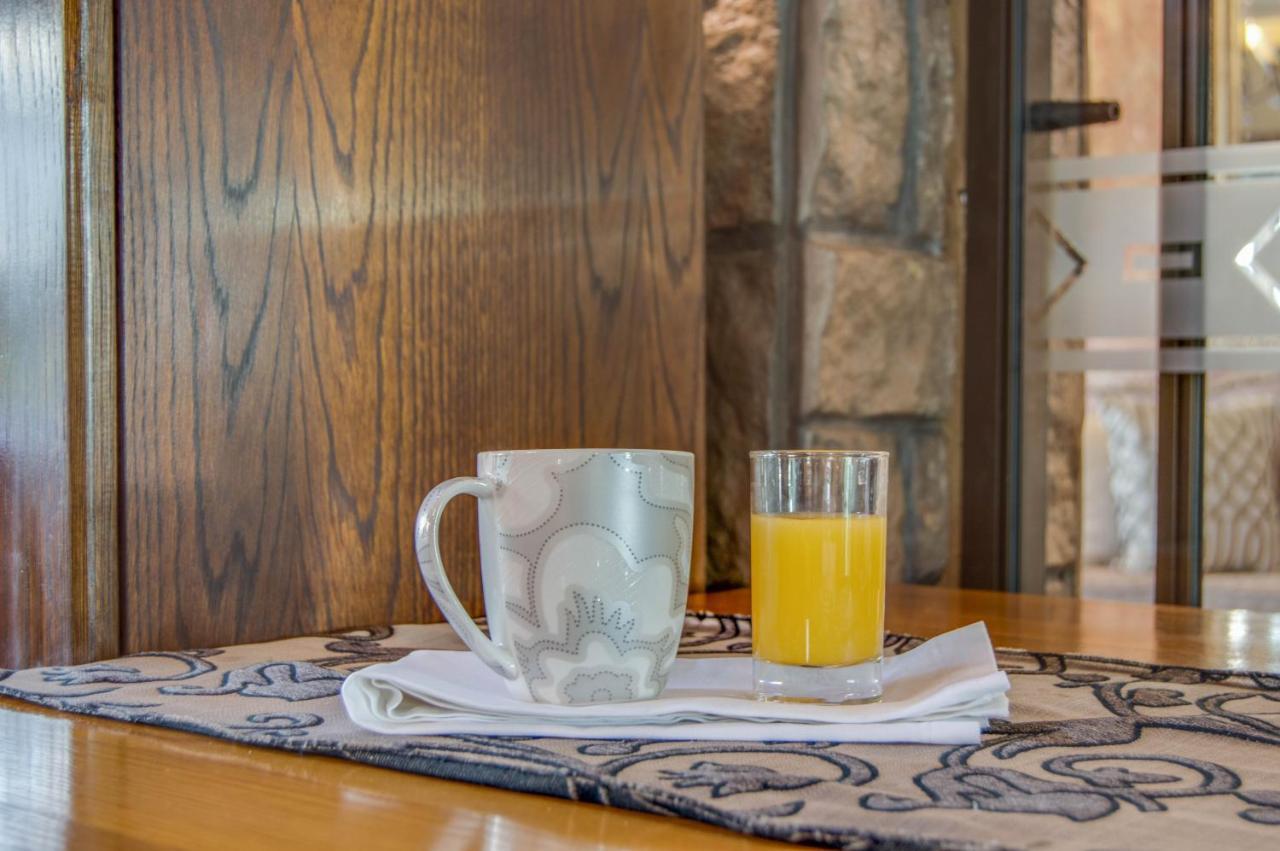 Kassaboera Lodge Hartbeespoort Bagian luar foto