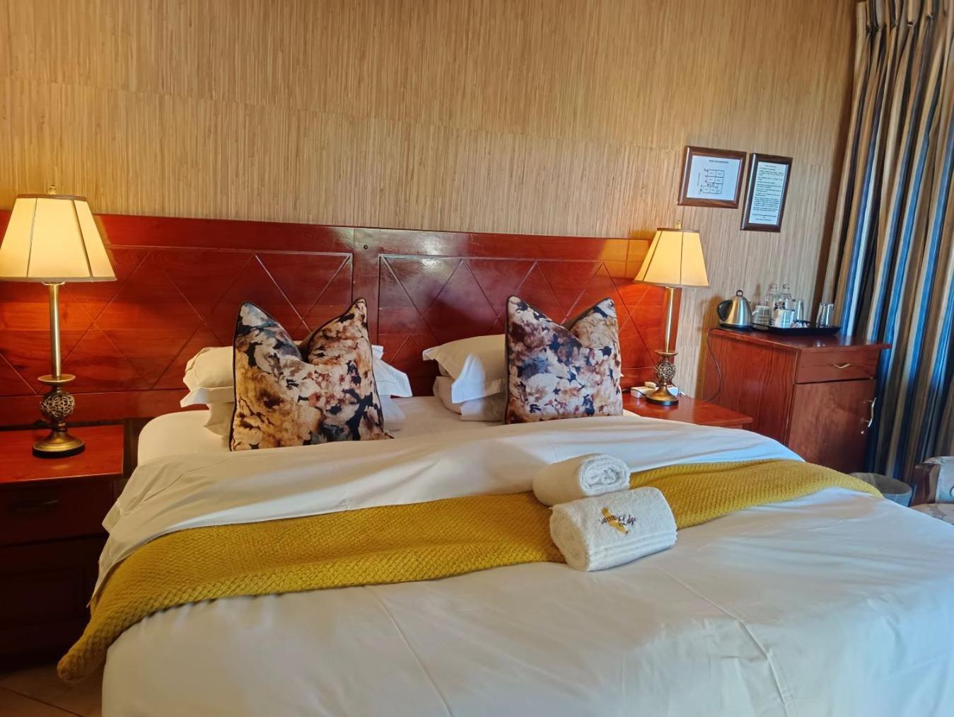 Kassaboera Lodge Hartbeespoort Bagian luar foto