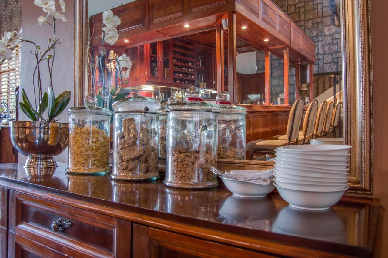 Kassaboera Lodge Hartbeespoort Bagian luar foto