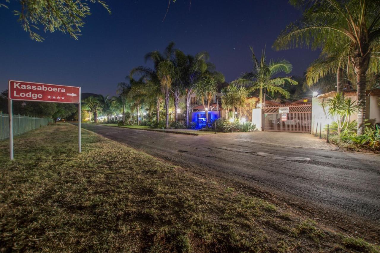 Kassaboera Lodge Hartbeespoort Bagian luar foto