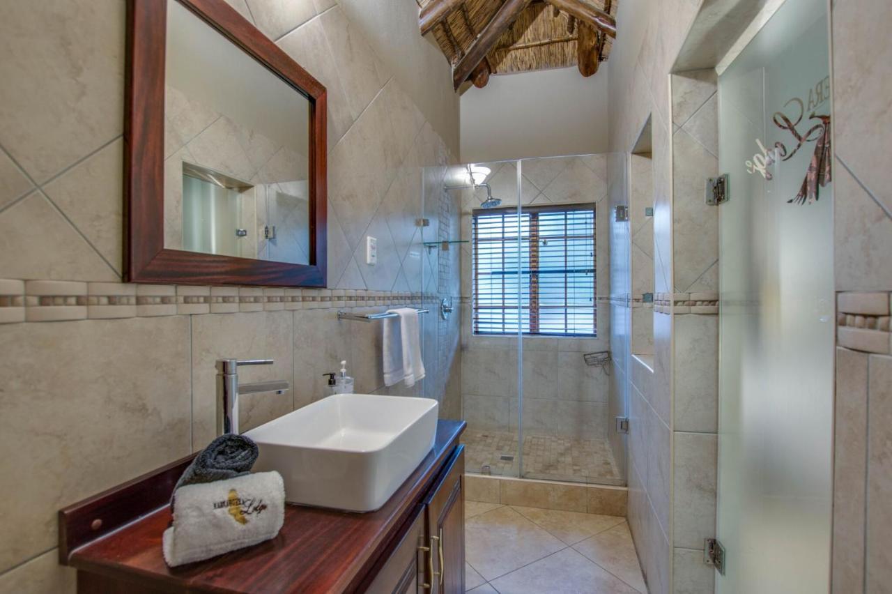 Kassaboera Lodge Hartbeespoort Bagian luar foto